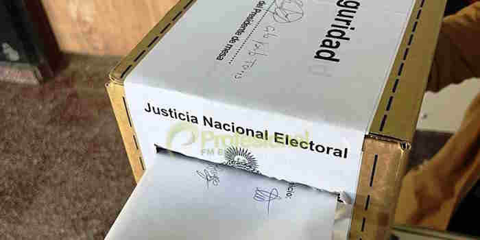 Argentina vota entre la bronca social y la puja política