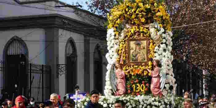 Desvíos por la procesión en honor a la Virgen del Perpetuo Socorro