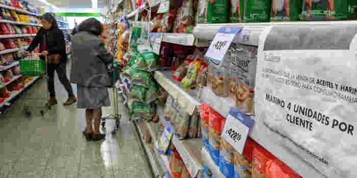 Los precios de los alimentos no tienen techo y hay restricción en los súper
