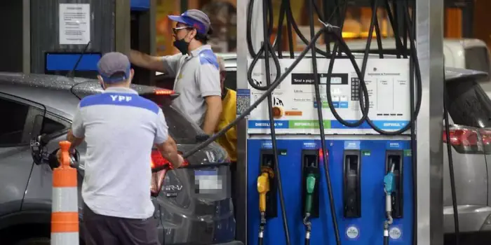 La nafta se suma a Precios Justos: Massa anunciará un acuerdo para subas con tope de 4%