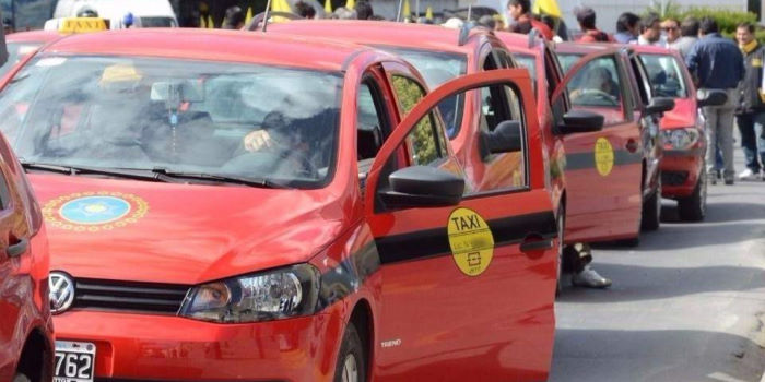 Taxistas y remises en alerta ante un posible desabastecimiento de GNC
