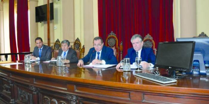 El Senado de la Provincia en sesión extraordinaria aprobó el Consenso Fiscal 2018. La reunión fue presidida por el vicepresidente tercero Roberto Gramaglia