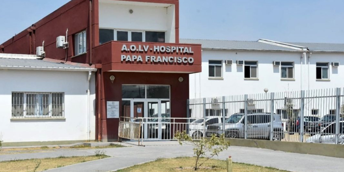 Indignante: La beba que nació en la puerta del Papa Francisco tiene fractura de clavícula y traumatismo craneal